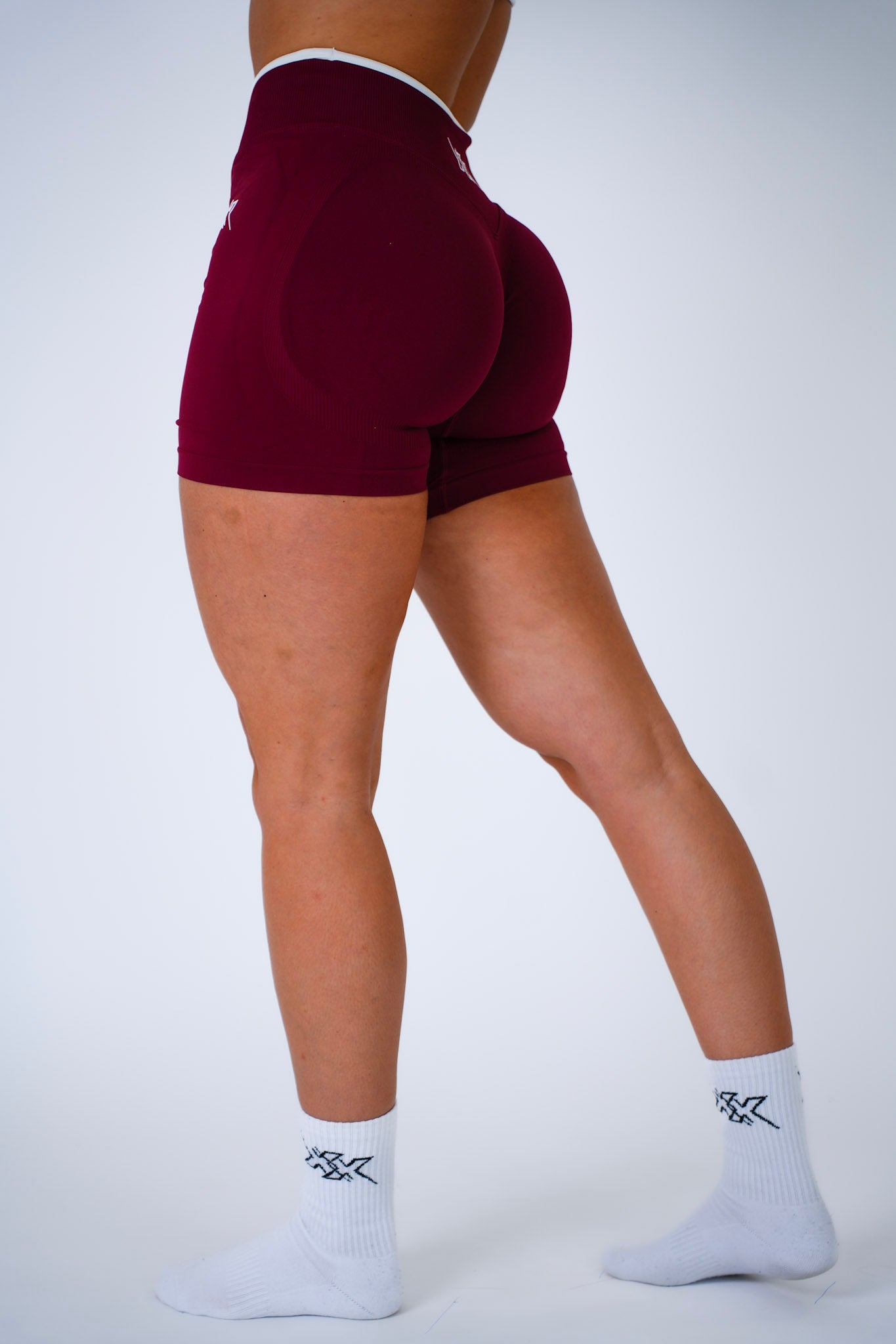Scrunch Shorts – Burgundy