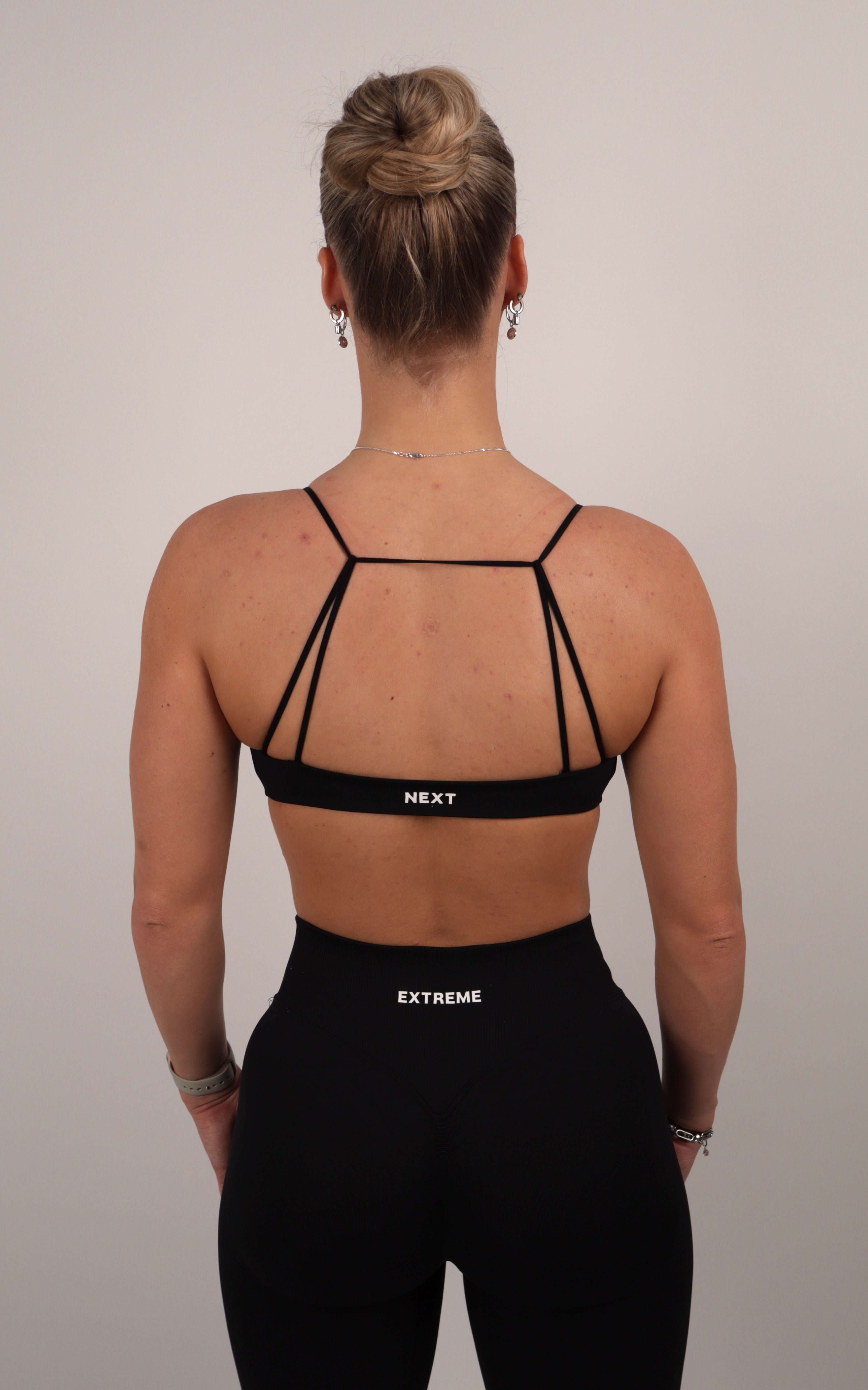 Twist Front Bra – Midnight Black