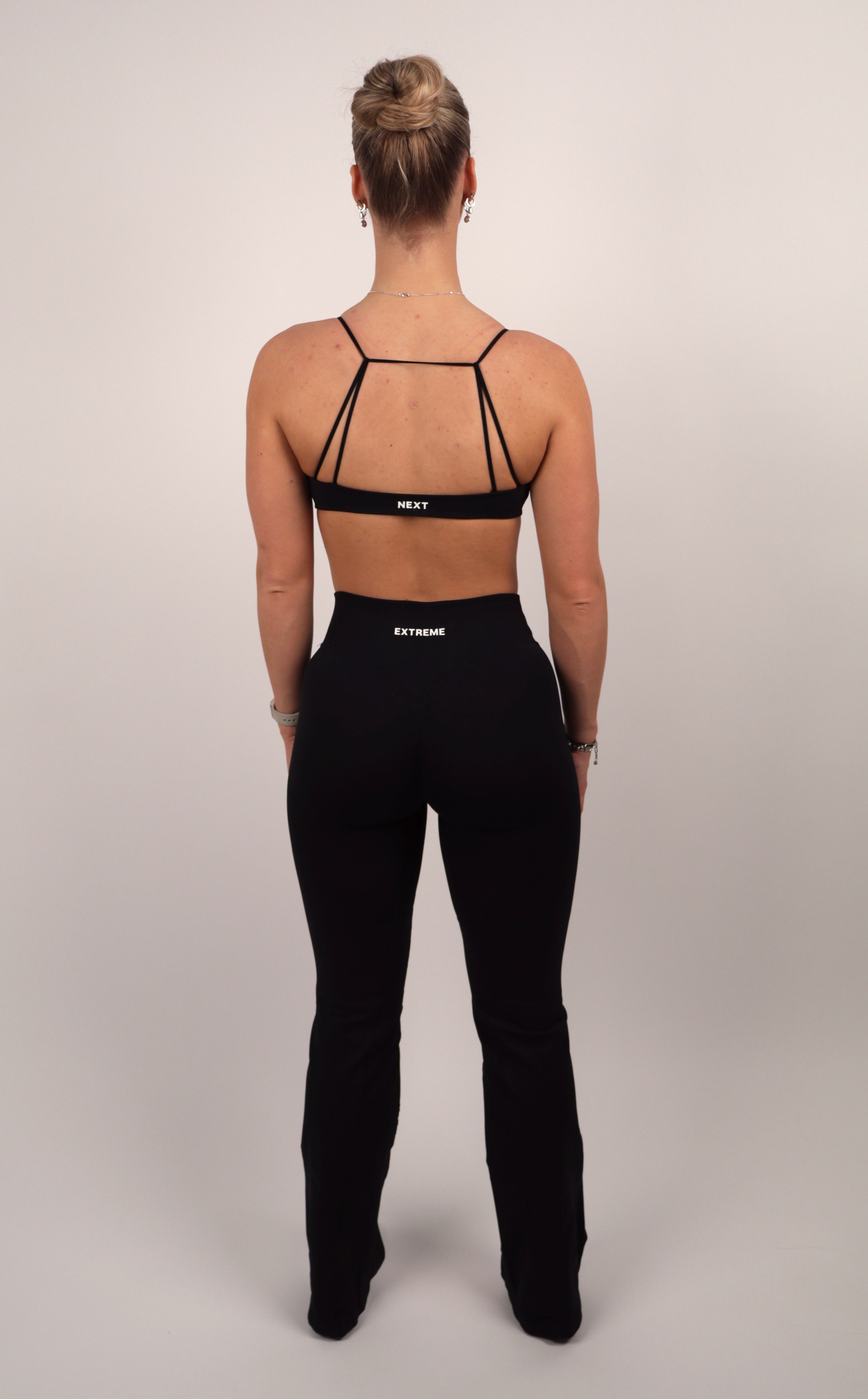 Twist Front Bra – Midnight Black