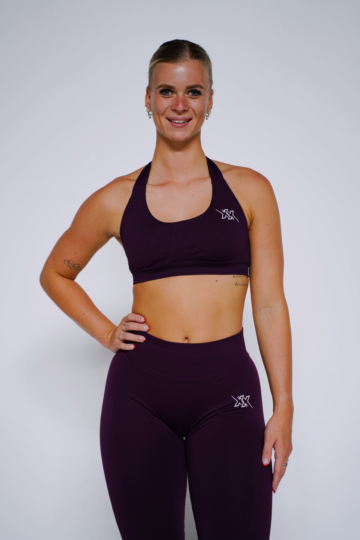 De Halter Bra in Deep Violet van Next Extreme, high support sport-bh