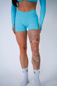Next Extreme Cross Waist Shorts 4.5" in Mint Blue, sportshort dames, productfoto 2