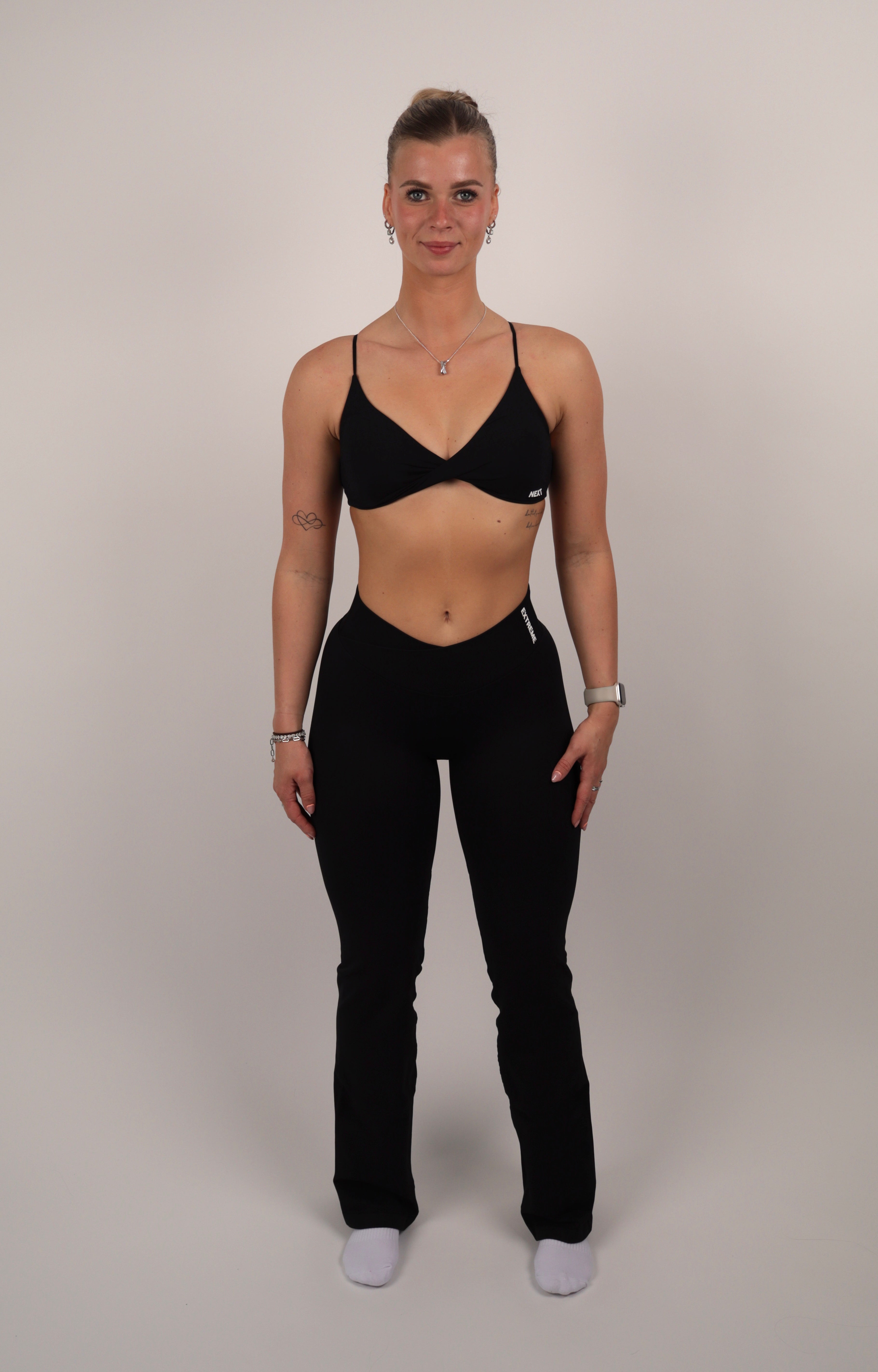 Twist Front Bra – Midnight Black