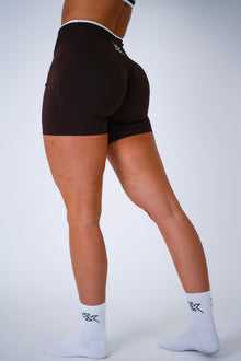 Scrunch Shorts – Mocha