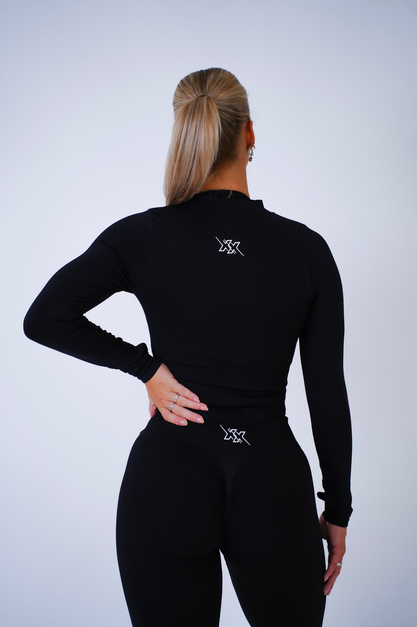 Zip Jacket – Onyx