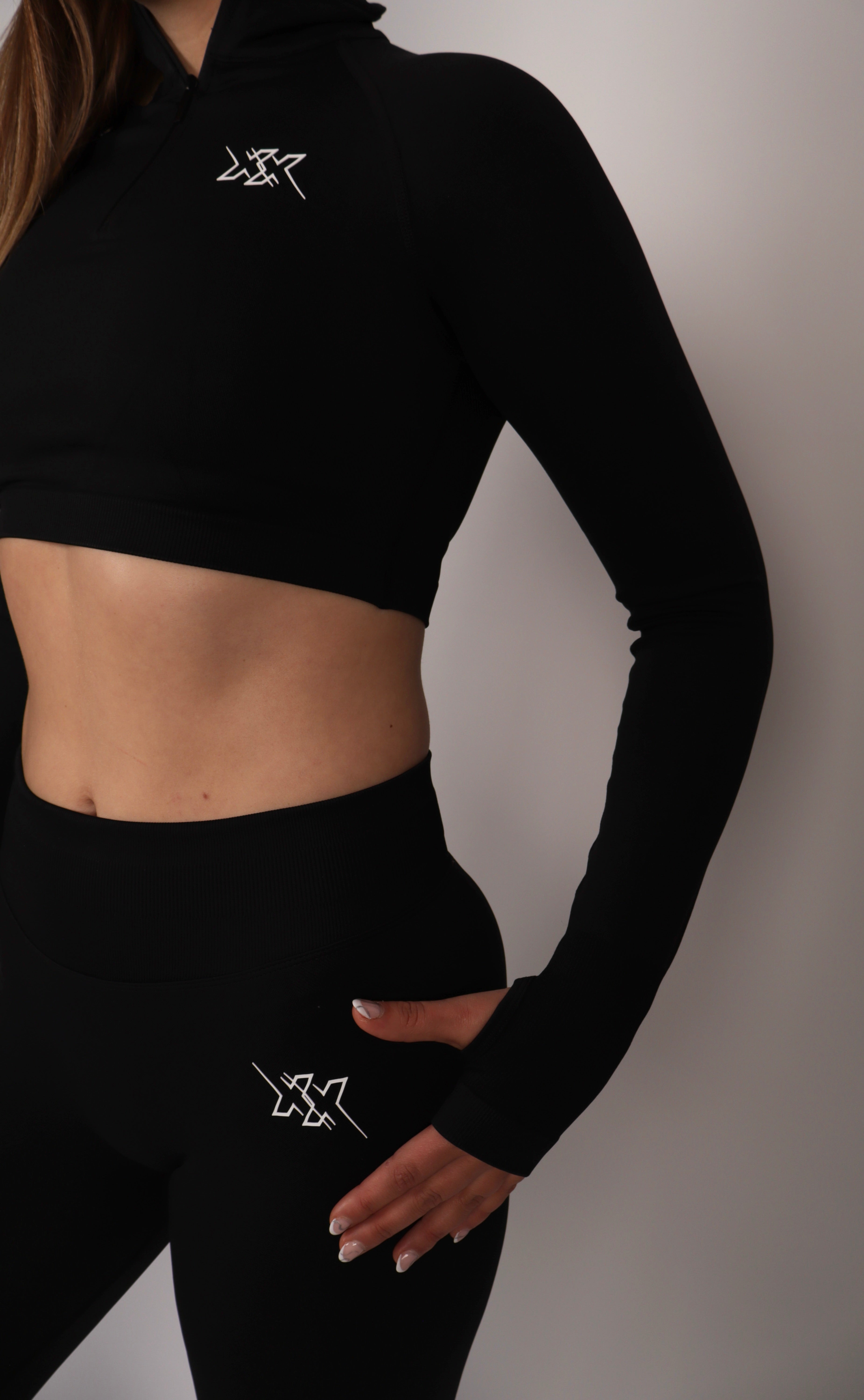 Crop-Zipper – Ultra Black