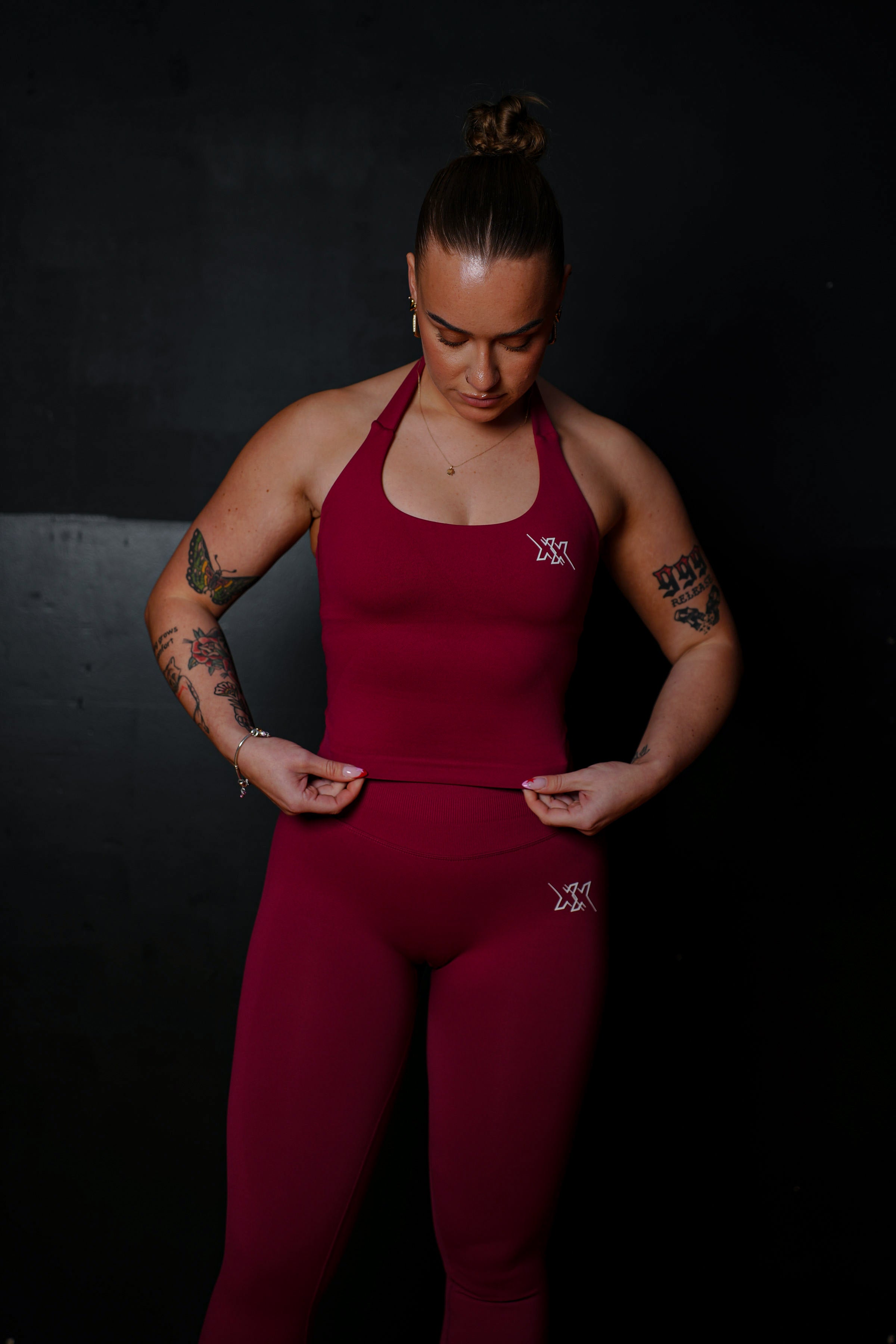 Haut dos nu extrême – Rouge Rubis